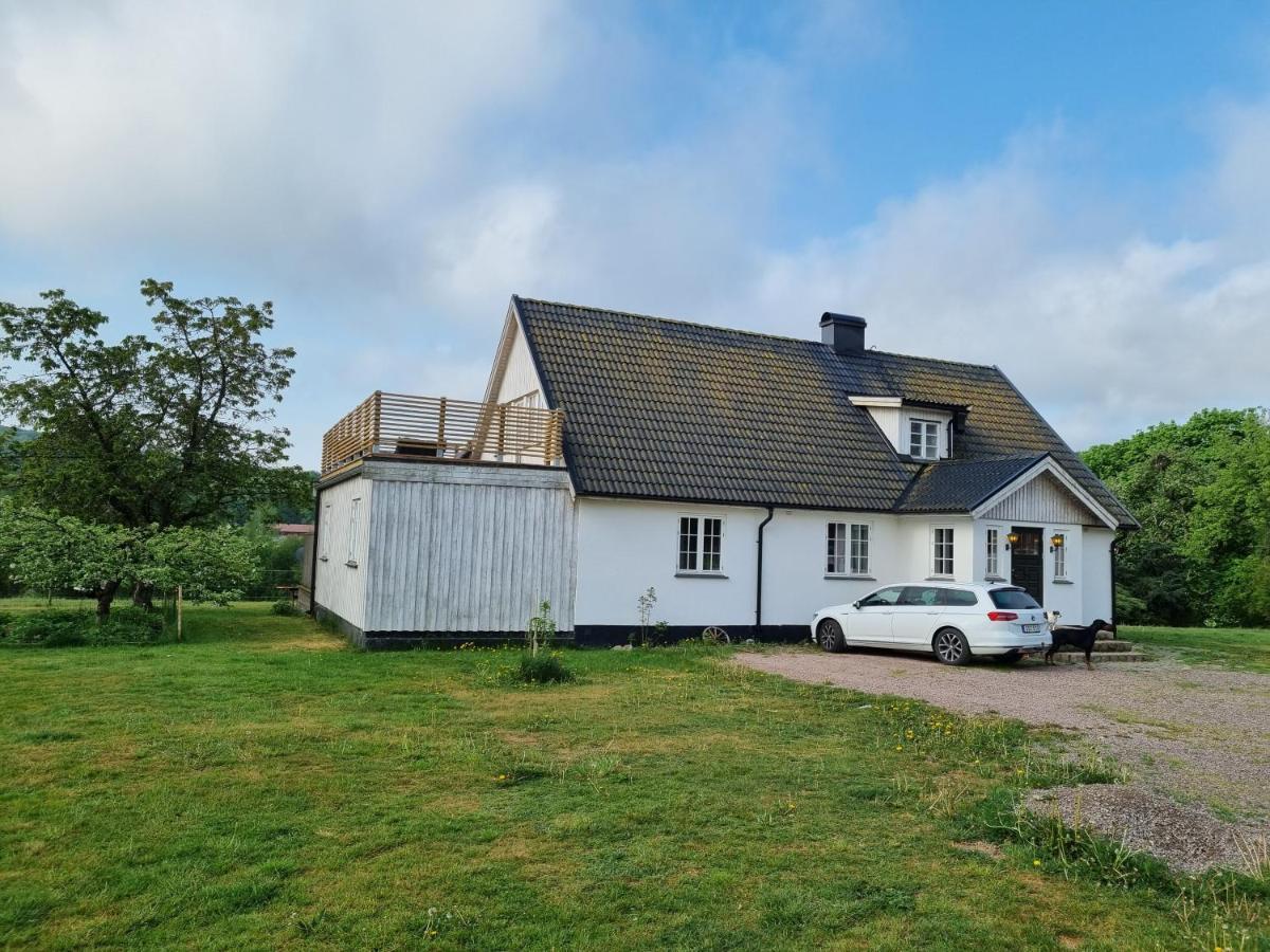 Laegenhet Pa Haestgard Apartment Ljungbyhed Exterior photo
